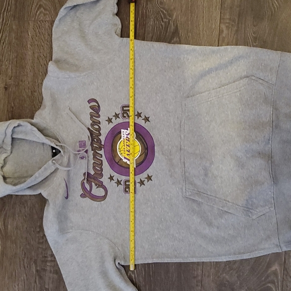 ๐๐ Los Angeles Lakers Nike 2020 NBA Finals Champions Locker Room Hoodie Men's - Picture 8 of 12